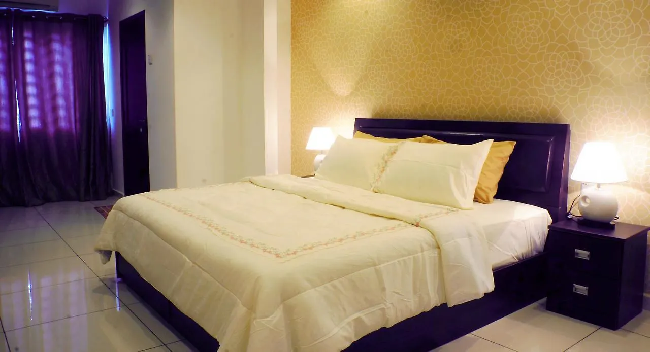 Gurney Luxe Inn George Town 2*,